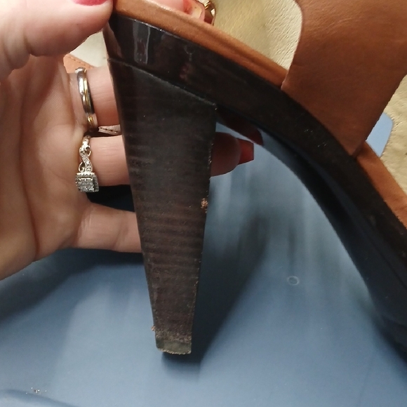 Michael Kors Women's Brown Sandals - Picture 4 of 8